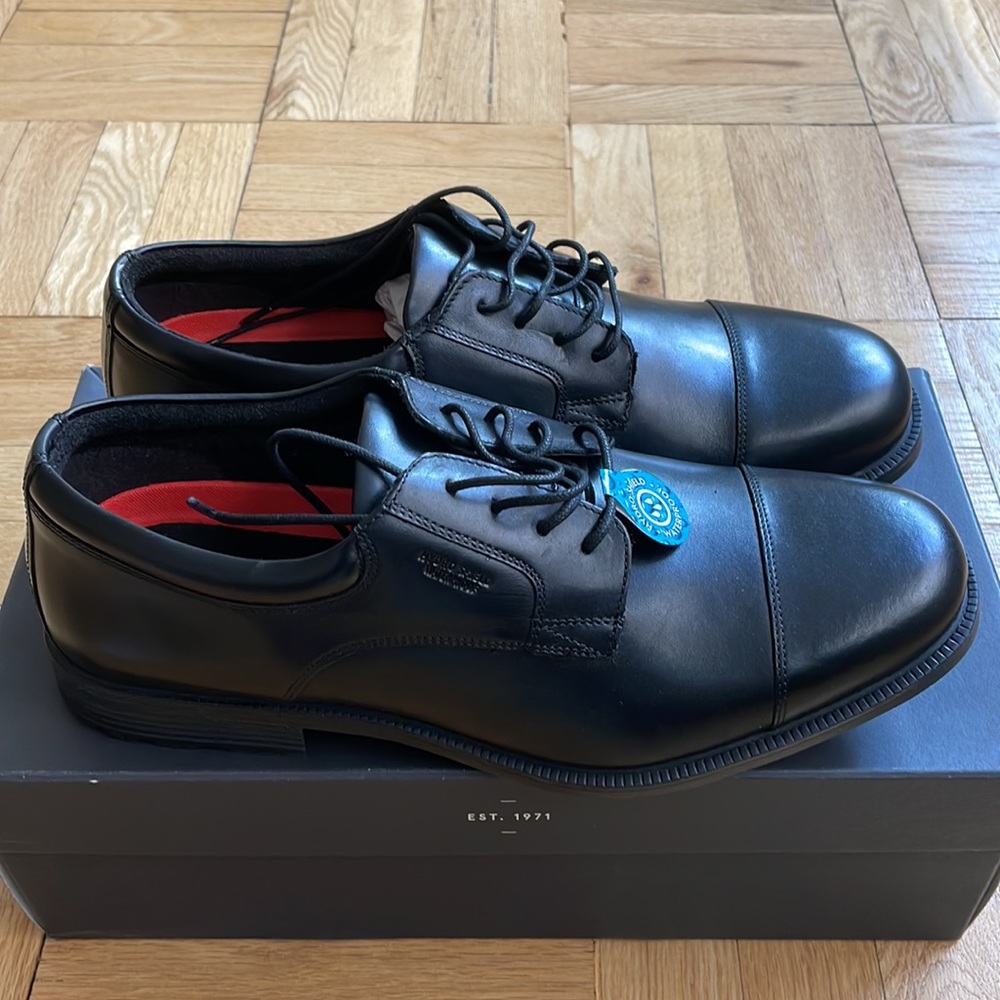 New Rockport men’s shoes
